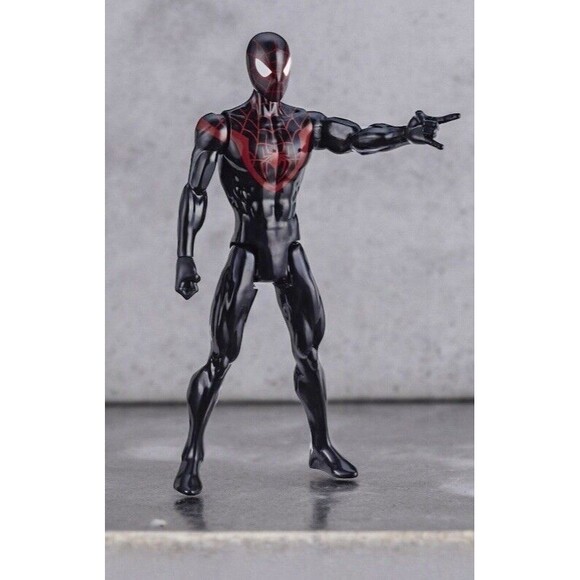 2022 Titan Hero Series-Miles Morales-Across The Spider Verse-12” Action Figure - Picture 1 of 7